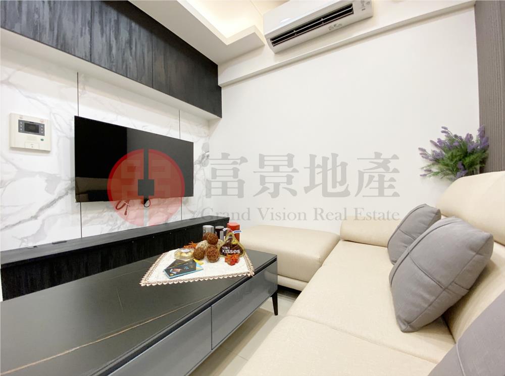 *中山女高*全新裝潢*一卡皮箱即可入住