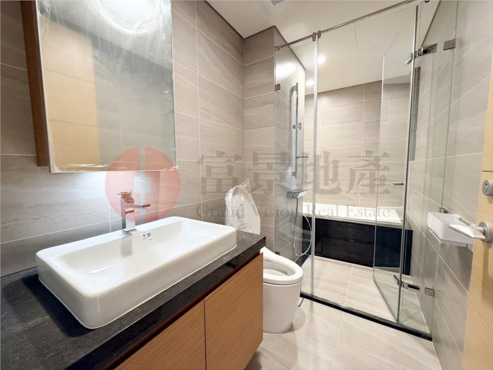 HOT●輕屋齡全新屋●溫馨裝潢●擁大露臺