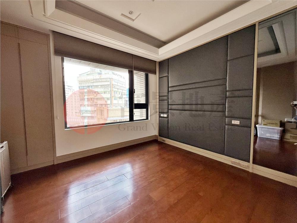 HOT●一層一戶●精華地段●知名豪邸